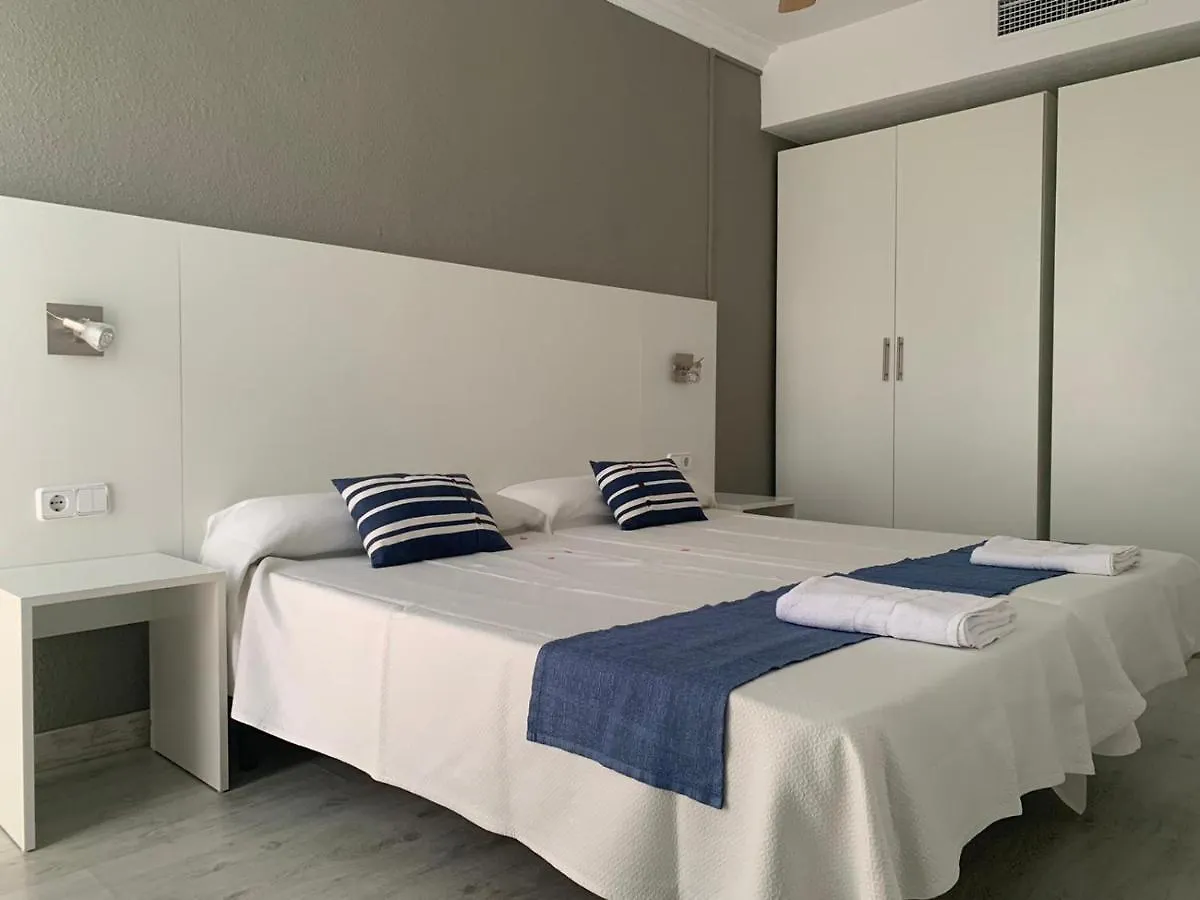 Es Nautico Suites Porto Cristo 2*,